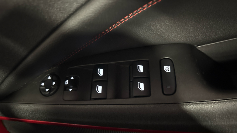 Vauxhall Crossland 1.2 Turbo SRi Nav 5dr Petrol Hatchback